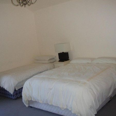 Acton Lodge Guesthouse Cork Room photo